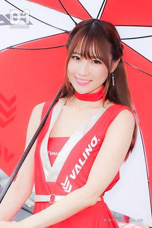 小越しほみ