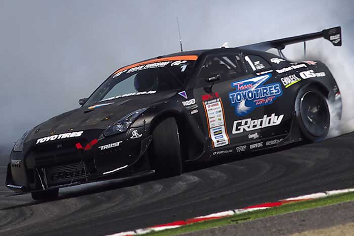 ヨコモYD2 シャーシ　D1GP 川畑真人使用35GTRボディ　ジャイロ付き D1 OFFICIAL WEBSITE - Teams & Drivers - Masato Kawabata