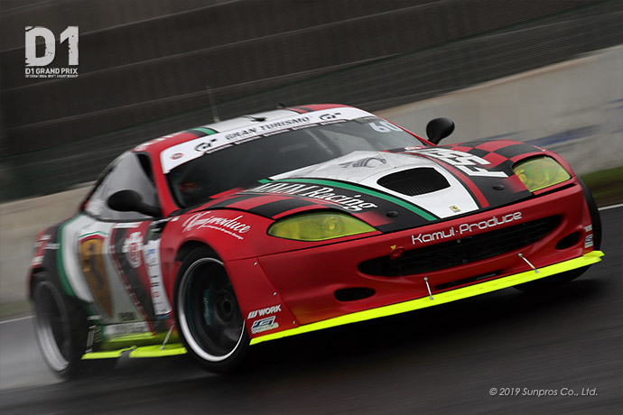 ヨコモ D1 S15シルビア今村陽一 ヨコモ D1 S15シルビア今村陽一（現代D1GPマシンの礎を築いたS15
